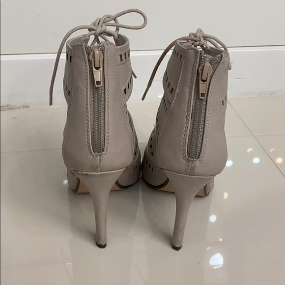 Lace up Heels - Picture 3 of 4